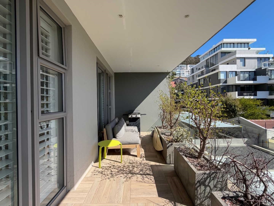 2 Bedroom Property for Sale in Green Point Western Cape